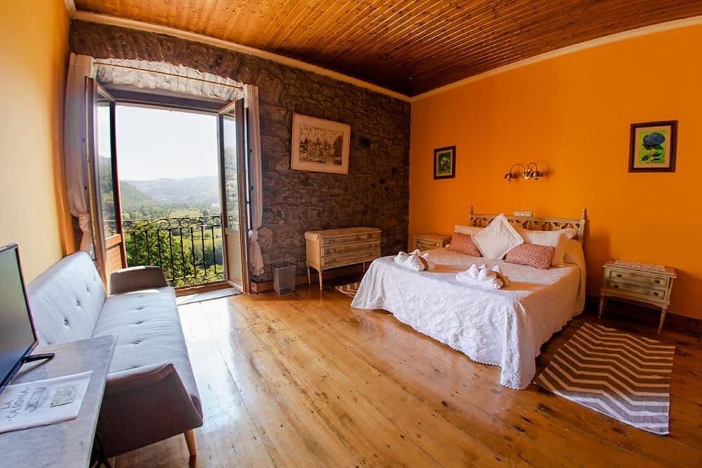 Agroturismo La Casona De Belmonte Ovinana  Esterno foto