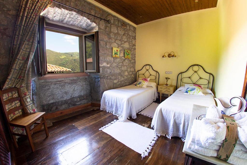 Agroturismo La Casona De Belmonte Ovinana  Esterno foto